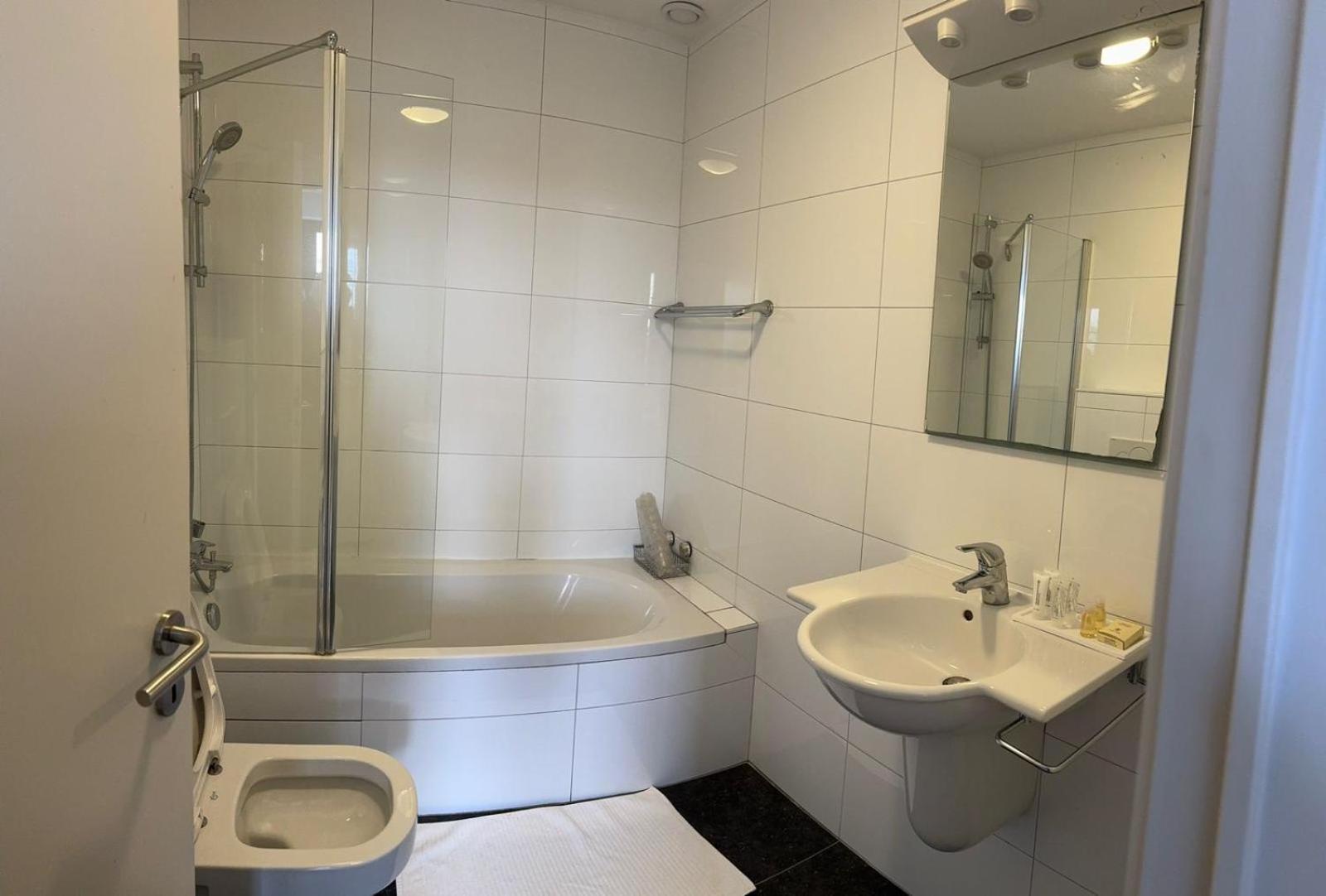 Hotel La Chaumiere Asse Kültér fotó