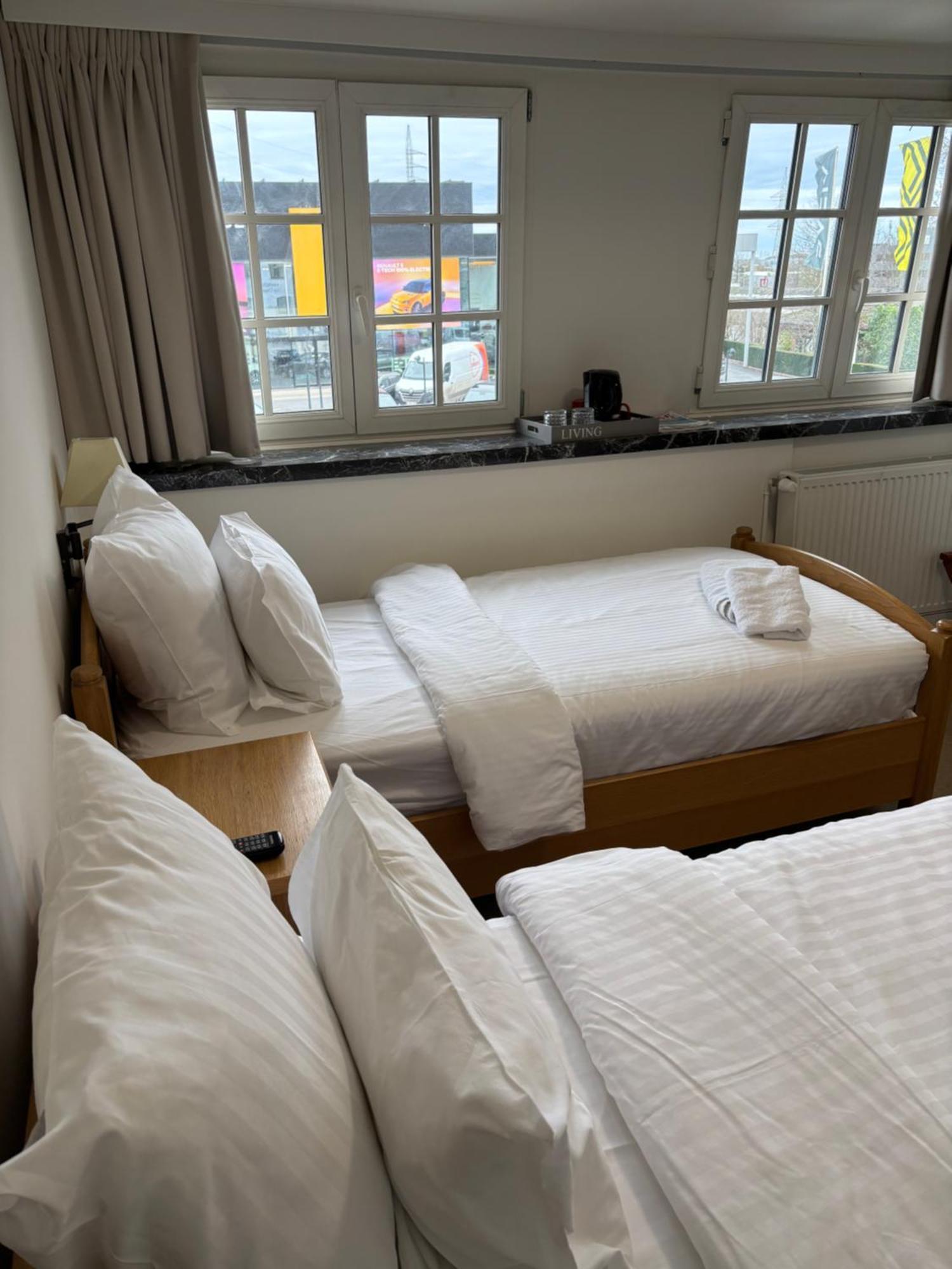 Hotel La Chaumiere Asse Kültér fotó